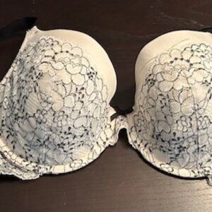 Victoria's Secret Dream Angel Pushup Bra White & Black Lace